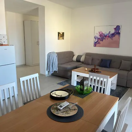 Outstanding Large For 6+2 Apartment Makarska