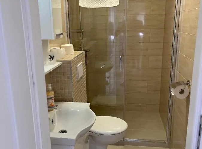 Outstanding Large For 6+2