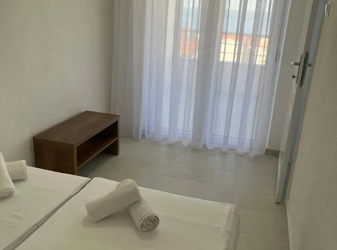 Apartment Outstanding Large For 6+2