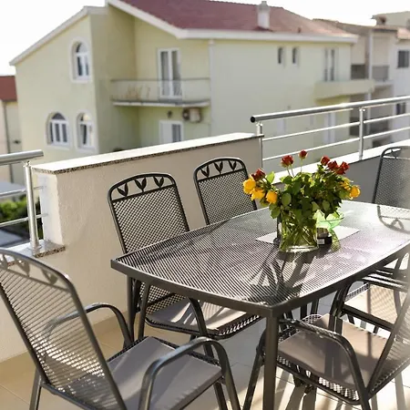 Διαμέρισμα Outstanding Large For 6+2